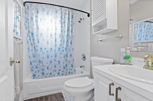 6534 18th Way, Saint Petersburg FL  33702-7146 exterior