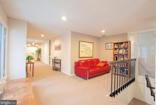 285-6 Chelsea Cir, Newtown Square PA  19073-2104 exterior