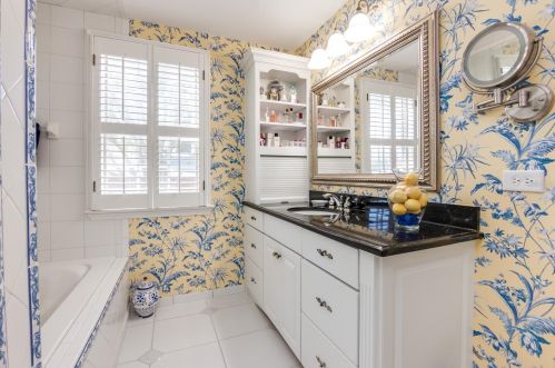 1050 Lake Hollingsworth Dr, Lakeland FL  33803-2267 exterior