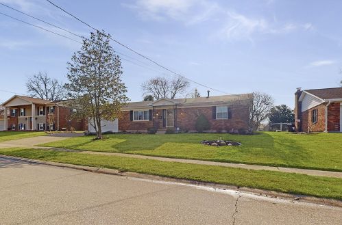 105 Lawrence Dr, Florence, KY 41042-2409