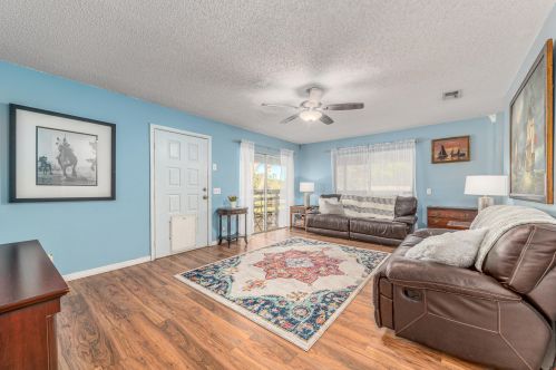 8407 Winter Gdn Pkwy, Fort Pierce FL  34951-1858 exterior