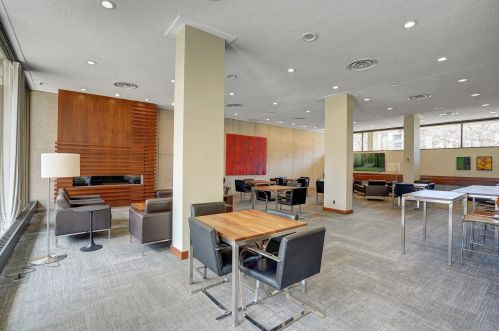 15 1st St, Minneapolis MN  55401-1827 exterior