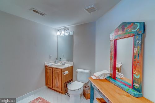 18292 St Georges Ct, Leesburg VA  20176-7421 exterior