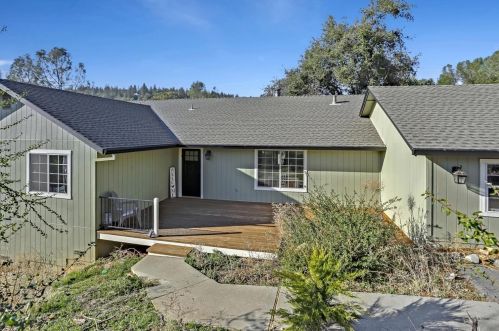 16463 Judith Ct, Grass Valley, CA 95949-7014
