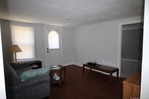 2071 Main St, Coventry CT  06238-2051 exterior