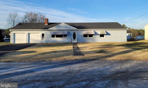 25 Chippewa Trl, Browns Mills NJ 08015-6458 exterior