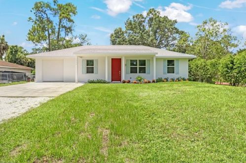 3860 11th Ave, Naples, FL 34117-4140
