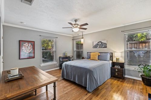 9335 Frst Hl Blvd, Dallas TX 75218-4004 exterior