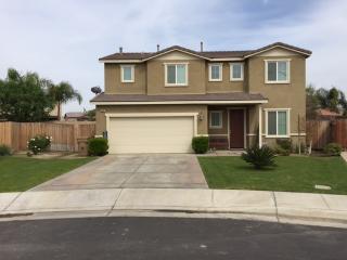5504 Narrow Ridge Ct, Bakersfield, CA 93313-5685