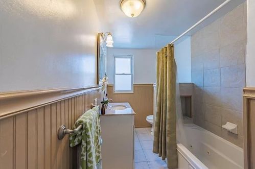 1611 Chelton Ave, Pittsburgh PA  15226-2435 exterior