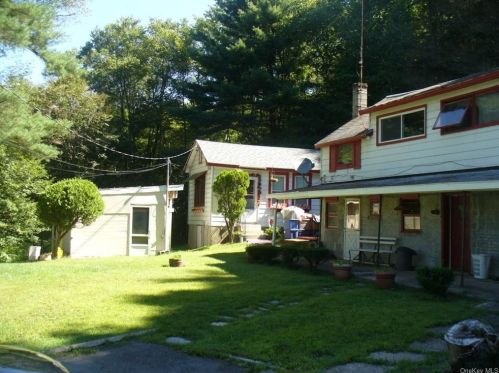 722 Old Route 17, Monticello NY  12701-7019 exterior