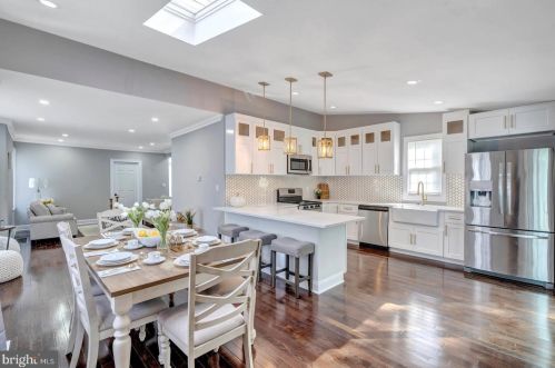 320 Maple Ave, Camden NJ  08109-2622 exterior