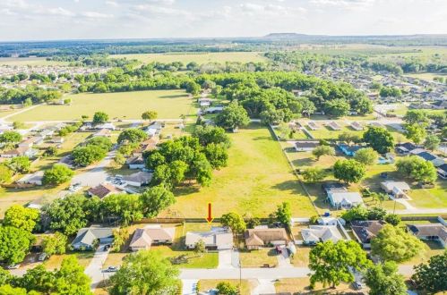 4149 Sunny View Dr, Lakeland, FL 33813-3975