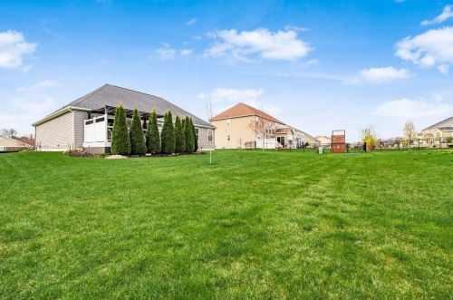 5944 Blue Star Dr, Darbydale OH  43123 exterior