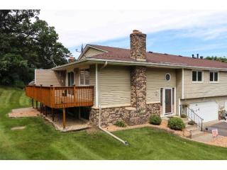 1710 Hickory Hill Dr, Saint Paul, MN 55122-2410