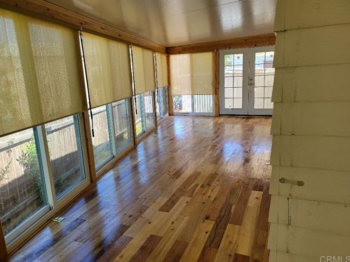 6460 Convoy Ct, San Diego CA 92117-2323 exterior