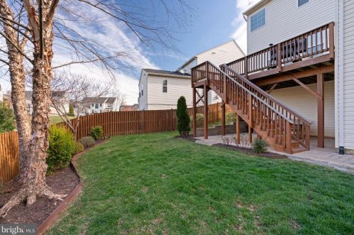 15340 Wits End Dr, Woodbridge VA  22193-5889 exterior