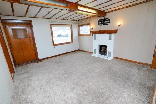 627 Cedar St, Eau Claire, WI 54729-1639