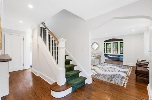 17 Westminster Rd, Scarsdale, NY 10583-2423