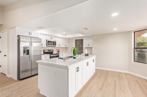 13122 Meeker Blvd, Sun City AZ 85375-3725 exterior