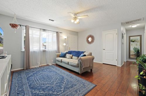1708 Tulane Dr, Modesto CA  95355-1834 exterior