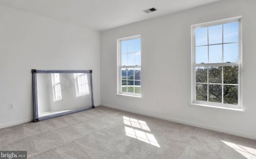 20 Cool Springs Ln, Charles Town WV  25414-4647 exterior