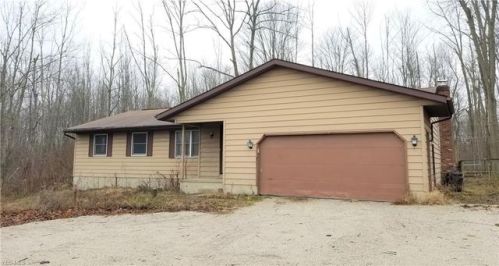 5855 Lance Rd, Medina, OH 44256-8593