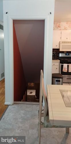 109 Sporting Hill Rd, Navy Sup Dpt PA  17050-2454 exterior