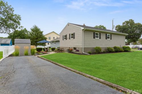 243 Oakland Ave, South Plainfield NJ  07080-4040 exterior