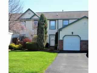 1439 Yorktown Dr, Lawrence, PA 15055-1038
