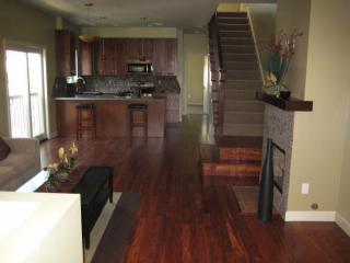 4561 Cleveland Ave, San Diego CA  92116-1131 exterior