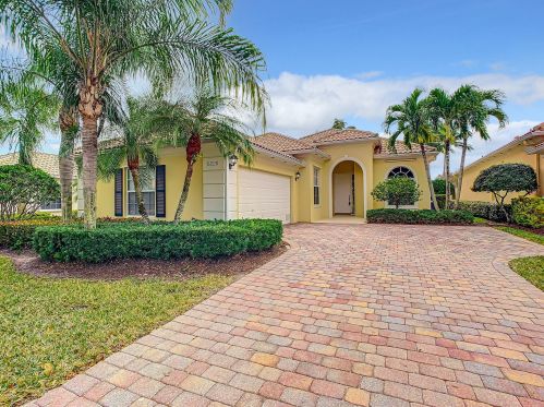 8220 Nevis Pl, West Palm Beach, FL 33414-3453