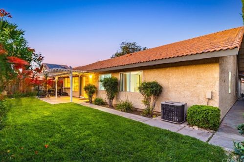 44021 Andale Ave, Lancaster CA  93535-4120 exterior