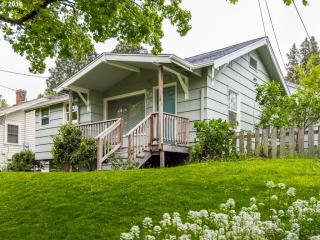 4315 15th Ave, Portland OR  97211-5115 exterior