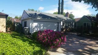 5825 Raymond Way, Sacramento, CA 95820-2422