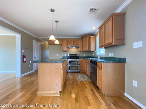 238 Pine Dr, Berkeley Township NJ  08721-3137 exterior