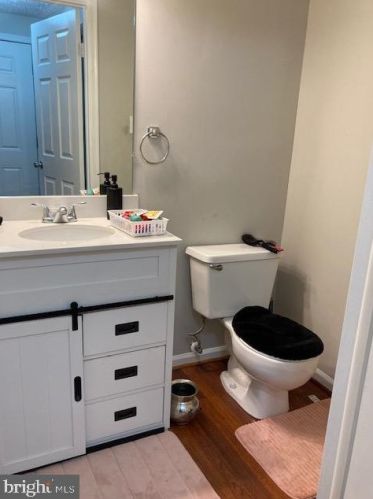 14763 Winding Loop, Woodbridge VA  22191-3448 exterior