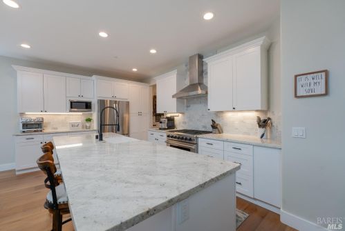 380 Tehuacan Rd, Ukiah CA  exterior