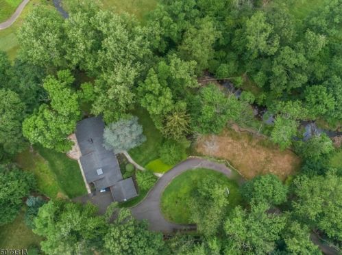 2031 Raritan Rd, Scotch Plains NJ  07076-4711 exterior