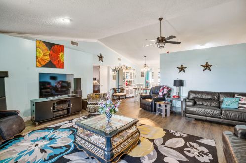 2131 Addison St, Fort Pierce FL 34984-4708 exterior