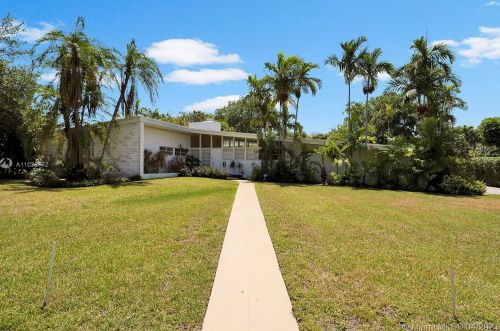 1190 100th St, Miami, FL 33138-2602