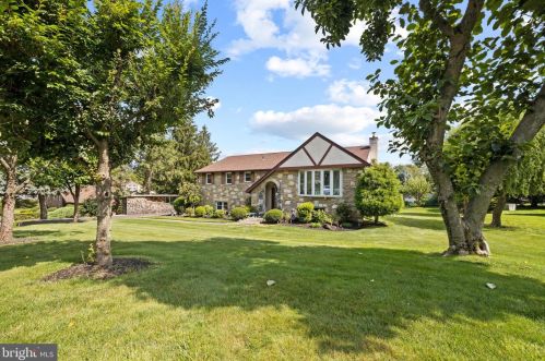 1327 Dogwood Ln, Huntingdon Valley, PA 19006-2601