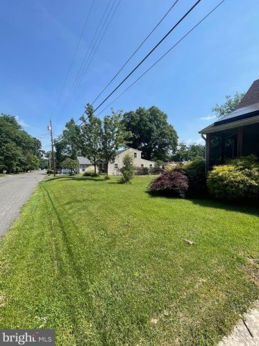 143 Franklin Ave, West Deptford, NJ 08051-1515