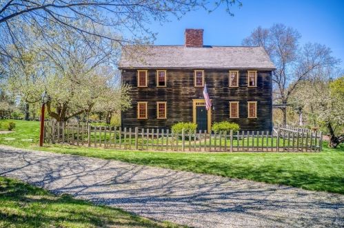 83 Whitney Rd, Harvard, MA 01451-1406