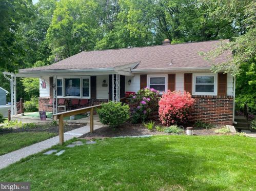 953 Sunnyside Rd, Hummelstown, PA 17036-9730