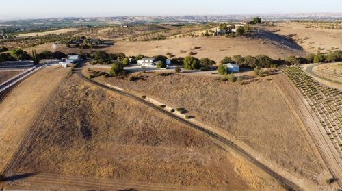 5180 Baggins Hill Rd, Templeton CA  93465-8573 exterior