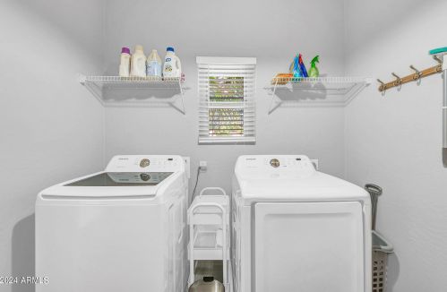 2542 Indian Wl Pl, Chandler AZ  85249-4168 exterior