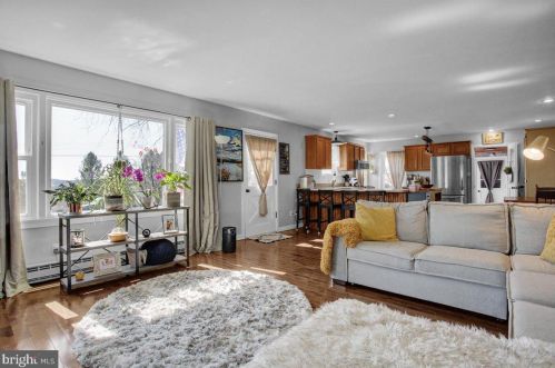 1024 Kercher Ave, Dauberville PA  19533-9389 exterior