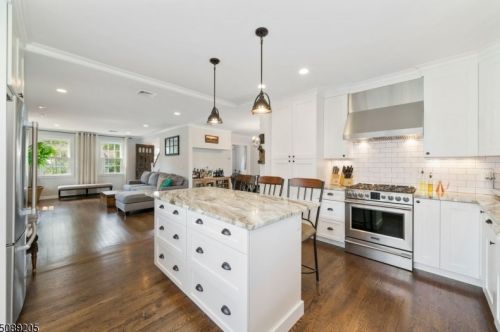 186 1st Ave, Little Falls NJ  07424-2206 exterior