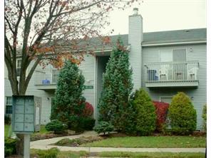 108 Applegate Ln, East Brunswick NJ  08816-5010 exterior